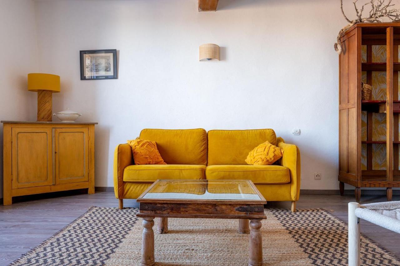 Le Pied De La Lettre Hotell Grignan Exteriör bild