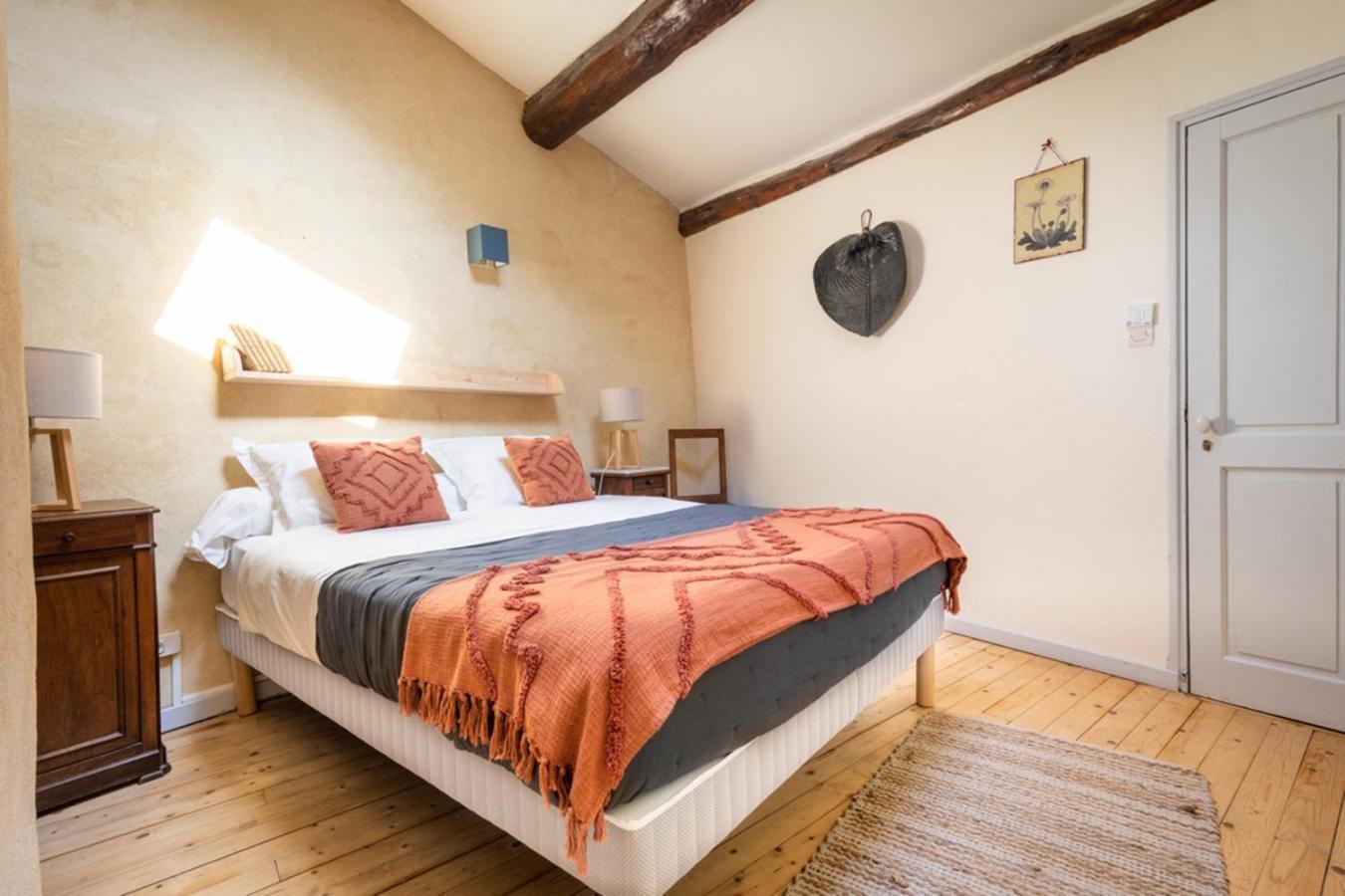 Le Pied De La Lettre Hotell Grignan Exteriör bild