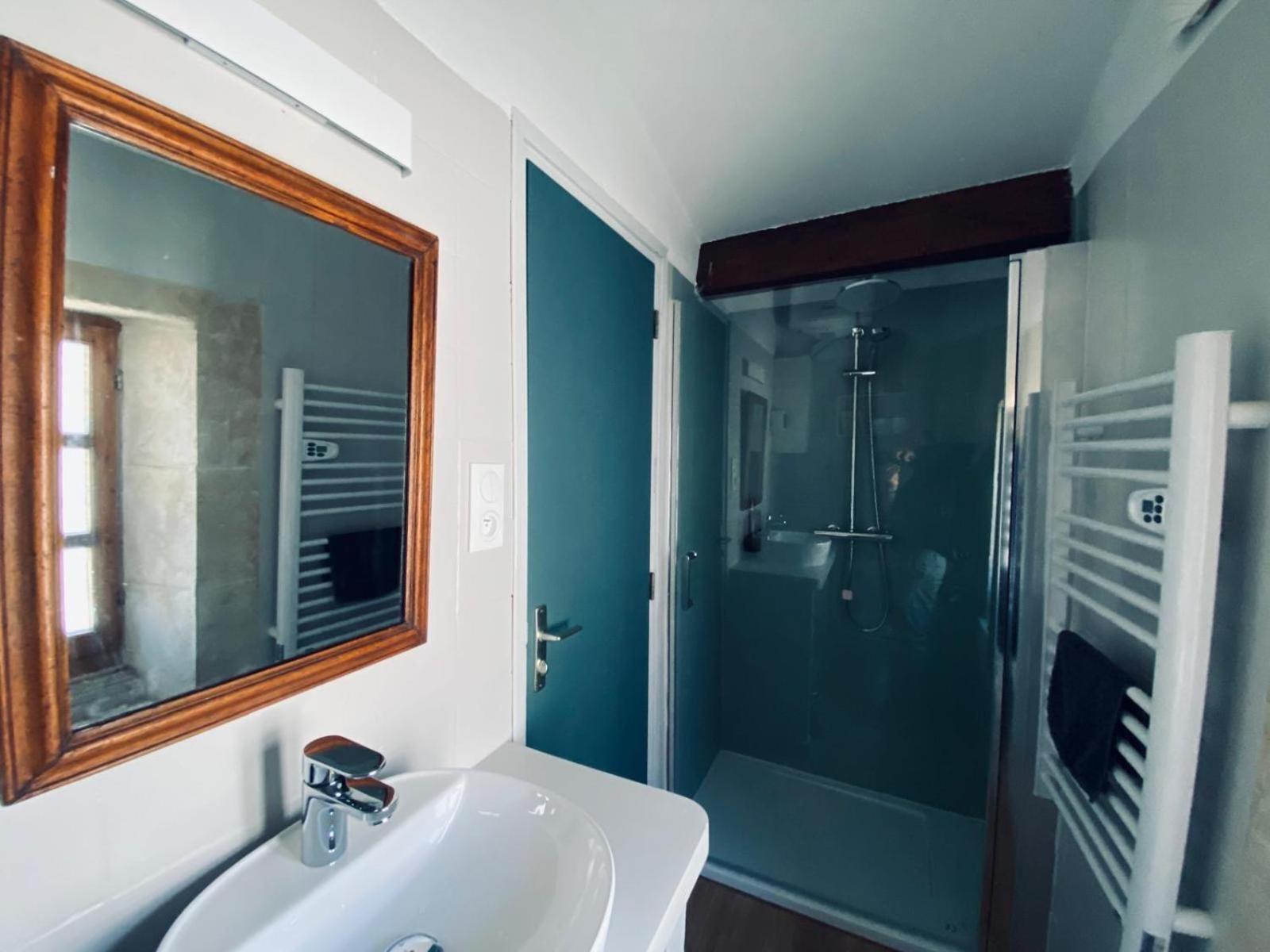 Le Pied De La Lettre Hotell Grignan Rum bild