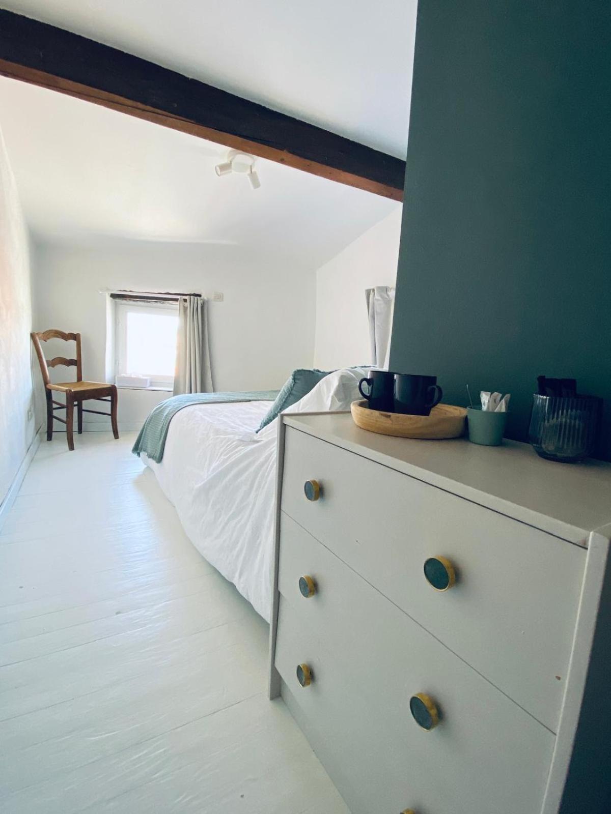 Le Pied De La Lettre Hotell Grignan Rum bild